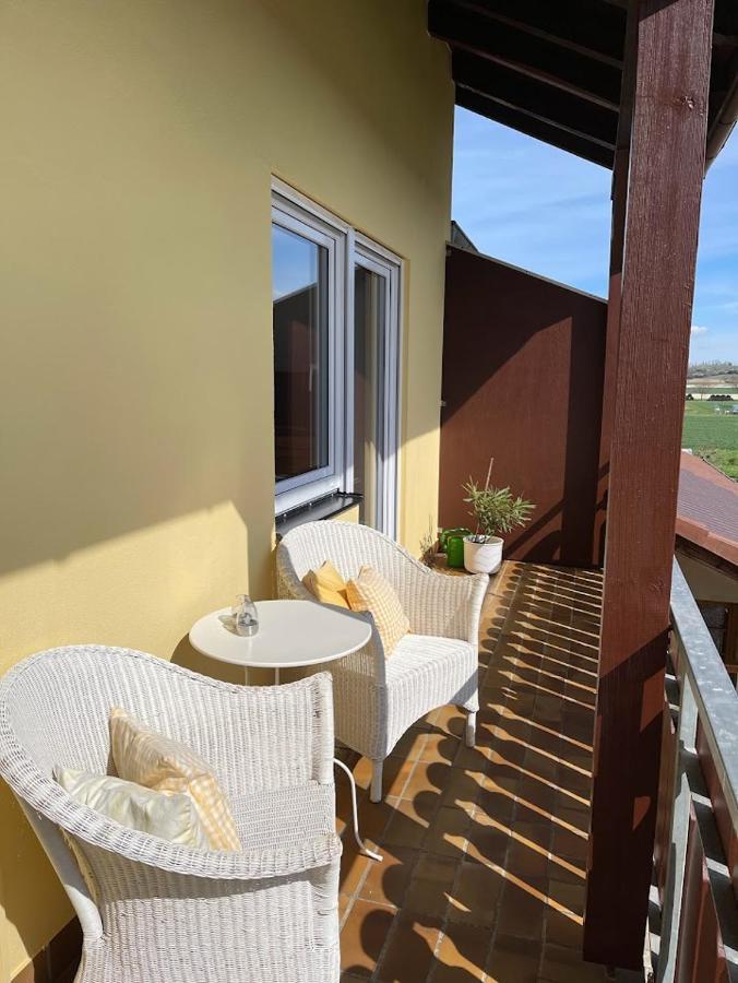 Hotel Zum Schwanen Garni Buggingen Exterior foto